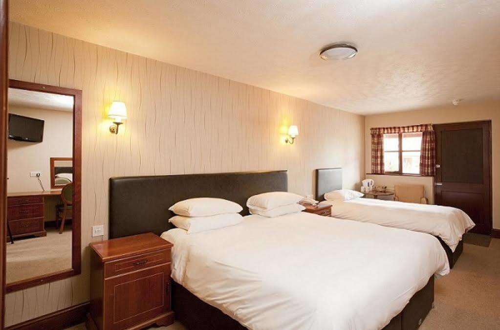 Ye Olde Talbot Hotel By Greene King Inns Worcester Bagian luar foto